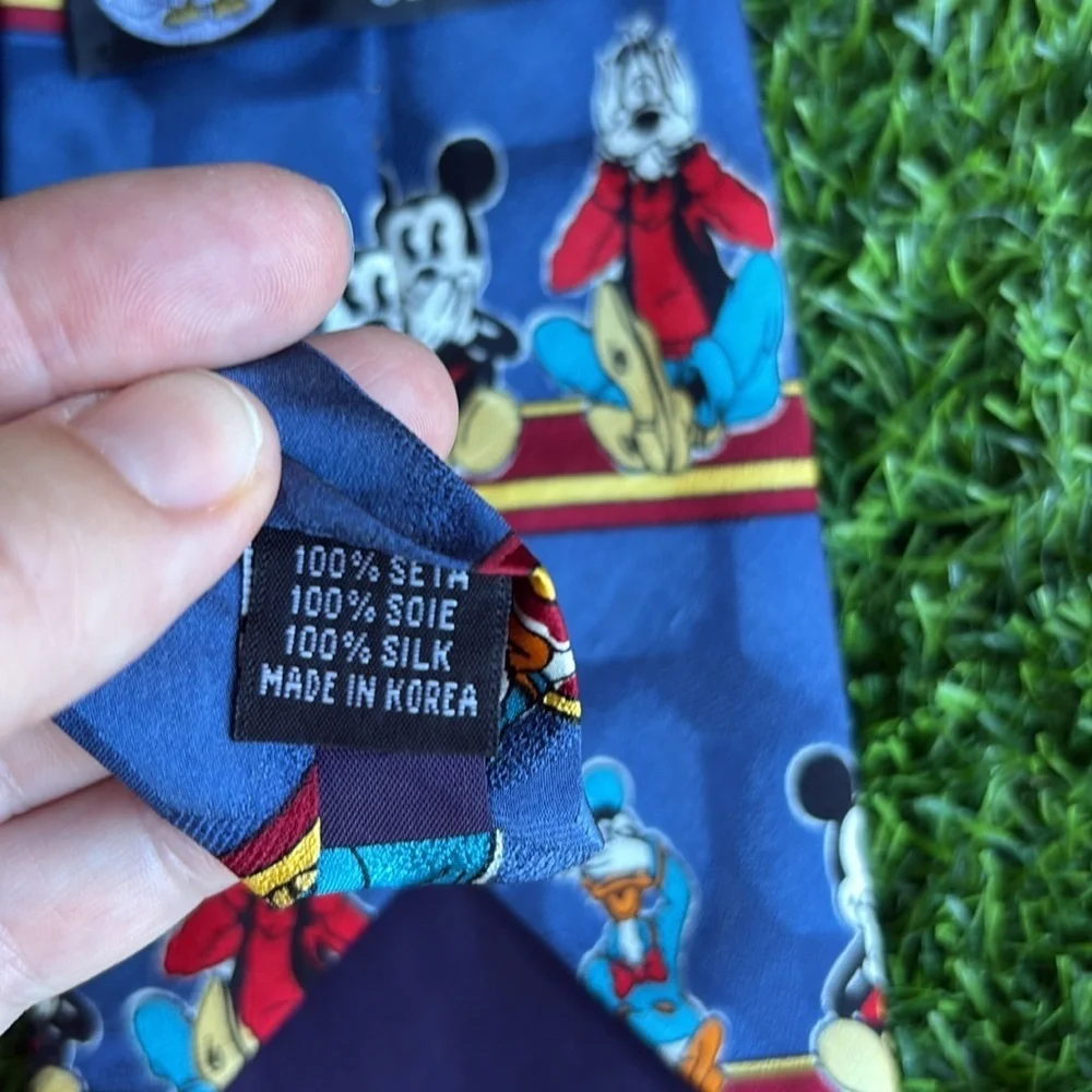 ATLAS DESIGN Rare Vintage Disney Men’s Silk Necktie